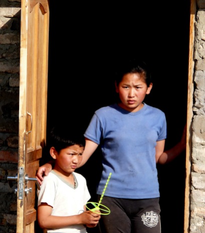 Niños en Gobi Mongolia